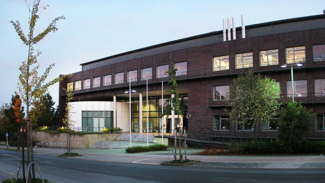Das Max-Planck-Institut für molekulare Physiologie in Dortmund wird von einer mechatronischen Schließanlage von CES gesichert.