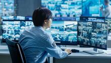 Einer der Top-Trends der Videoüberwachungsbranche im Jahr 2022: KI- und  bildverarbeitungsbasierte Überwachungssysteme werden zunehmen auch in Leitstellen eingesetzt.