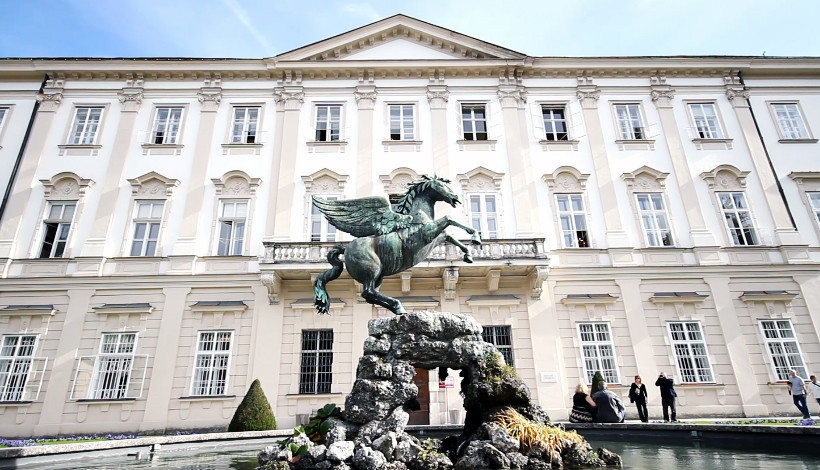 Eine elektronische Zutrittsorganisation sichert Schloss Mirabell sowie verschiedene städtische Liegenschaften in Salzburg. 